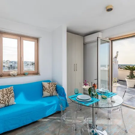 Ibisco - Attico Vista Mare Con Terrazza * פולינאנו א מארה