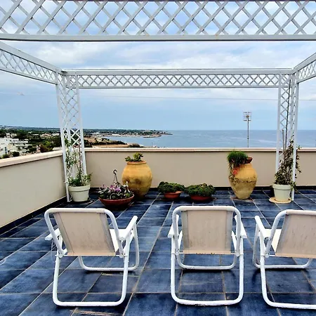 Ibisco - Attico Vista Mare Con Terrazza דירה פולינאנו א מארה